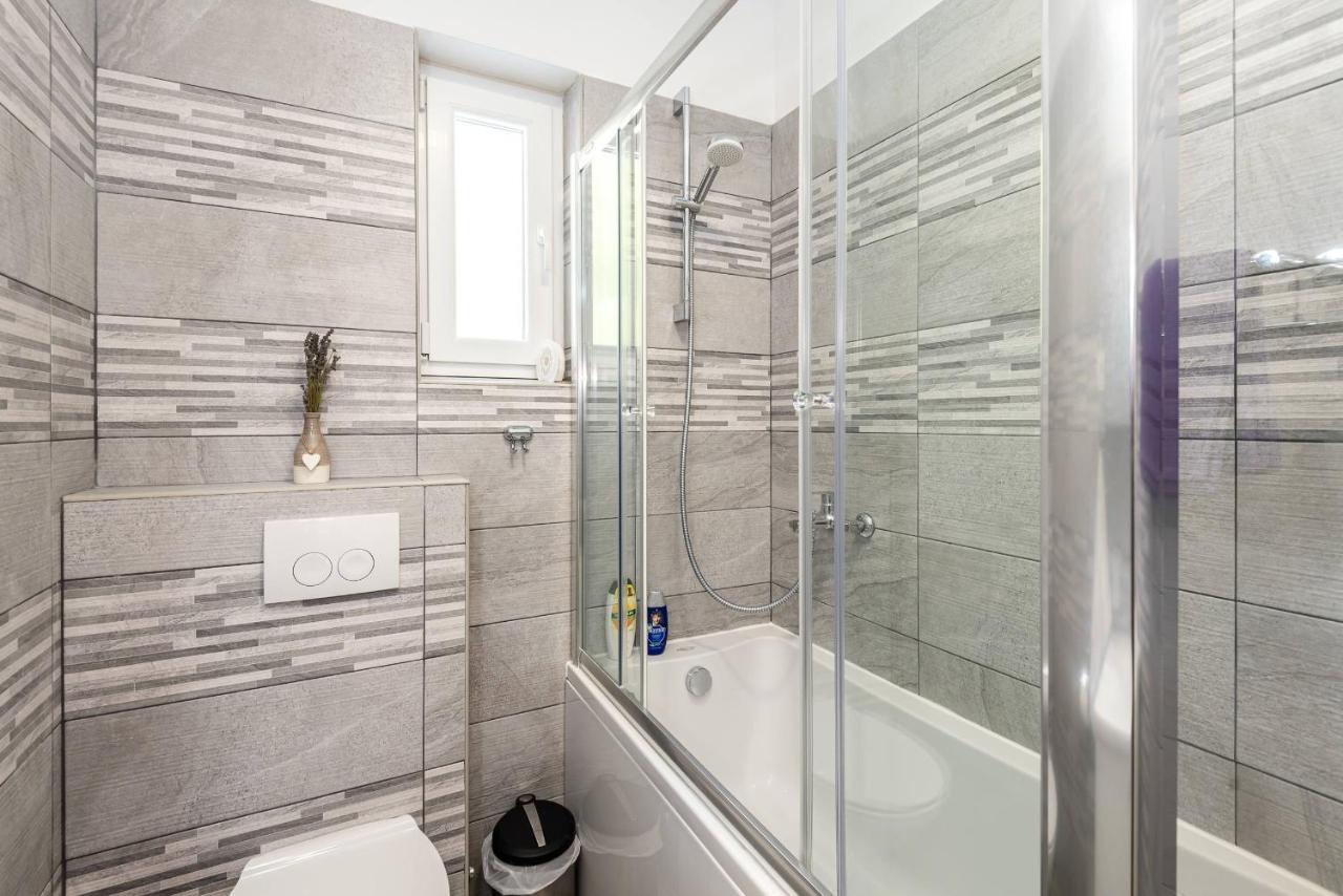Apartment Nino Gradac  Luaran gambar